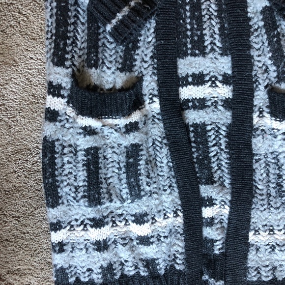 Anthopologie Cardigan - Picture 8 of 9